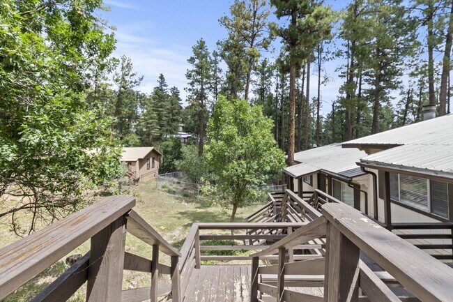 Foto del edificio - 110 Apache Hills Dr