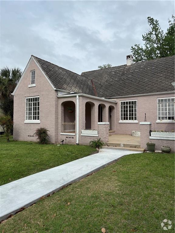 Building Photo - 63 S Monterey St