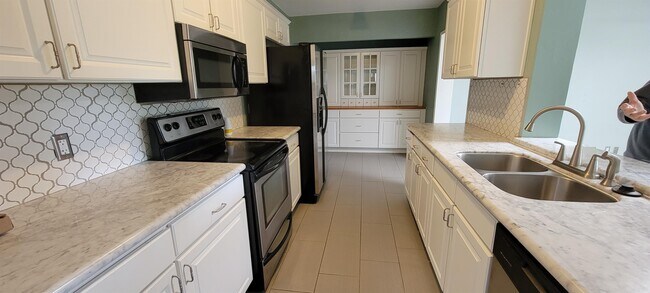 Foto del edificio - 419 E Wigwam Blvd