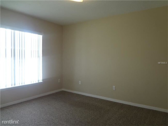 Foto del edificio - 2627 Hollow Ln