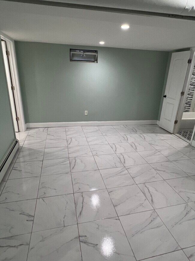 Foto del edificio - 188-08 Mangin Ave