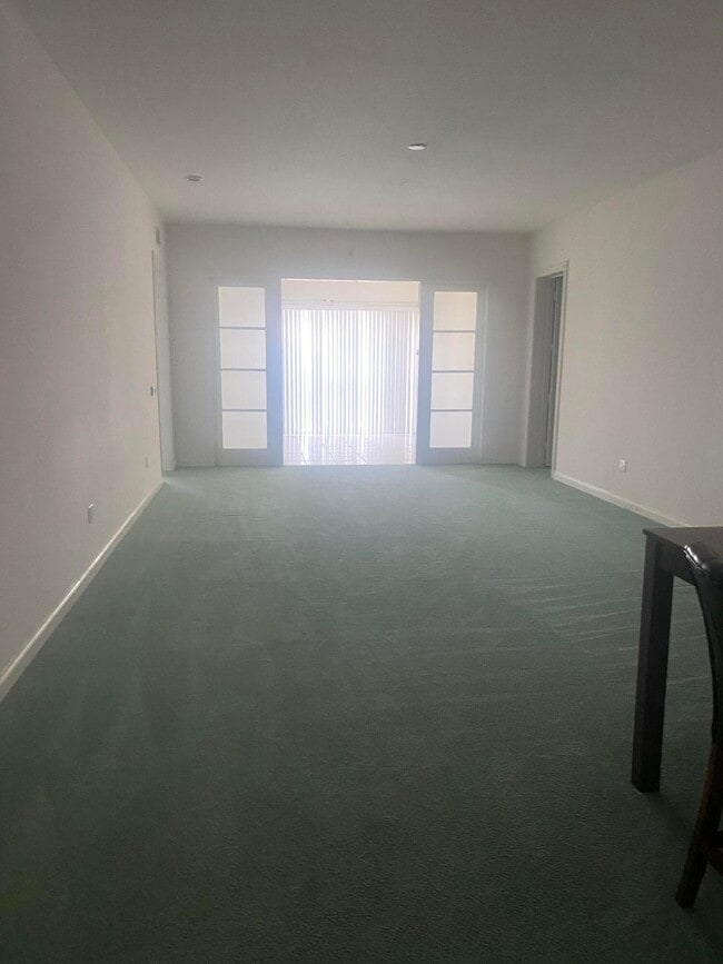 Building Photo - 1 Harbour Isle Dr E