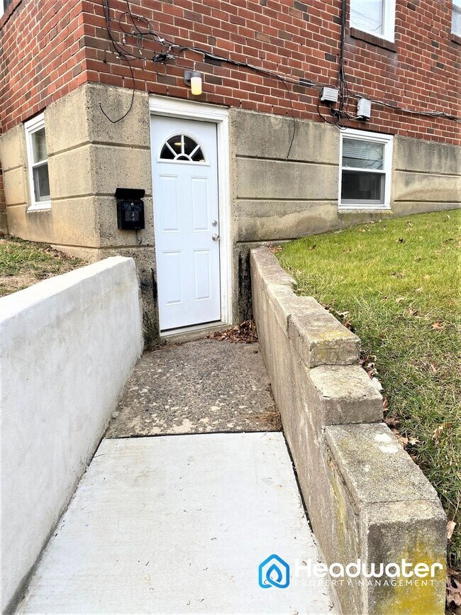 Photo - 3401 Berkley Ave Apartment