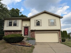 Building Photo - 23260 Cranbrooke Dr