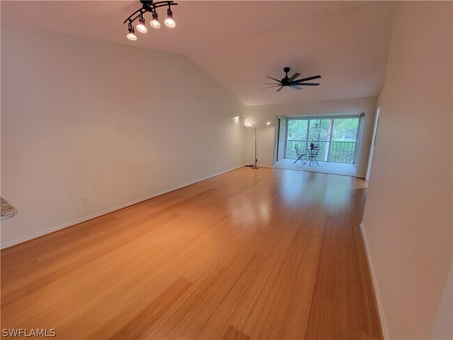 Foto del edificio - 7719 Jewel Ln