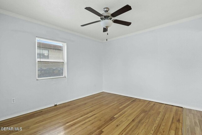 Foto del edificio - 3805 Truman Ave