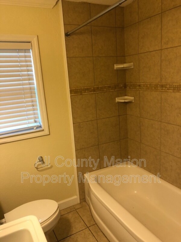 Foto del edificio - 6027 SE Cypress Rd