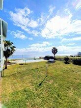 Building Photo - 500 Tiki Dr