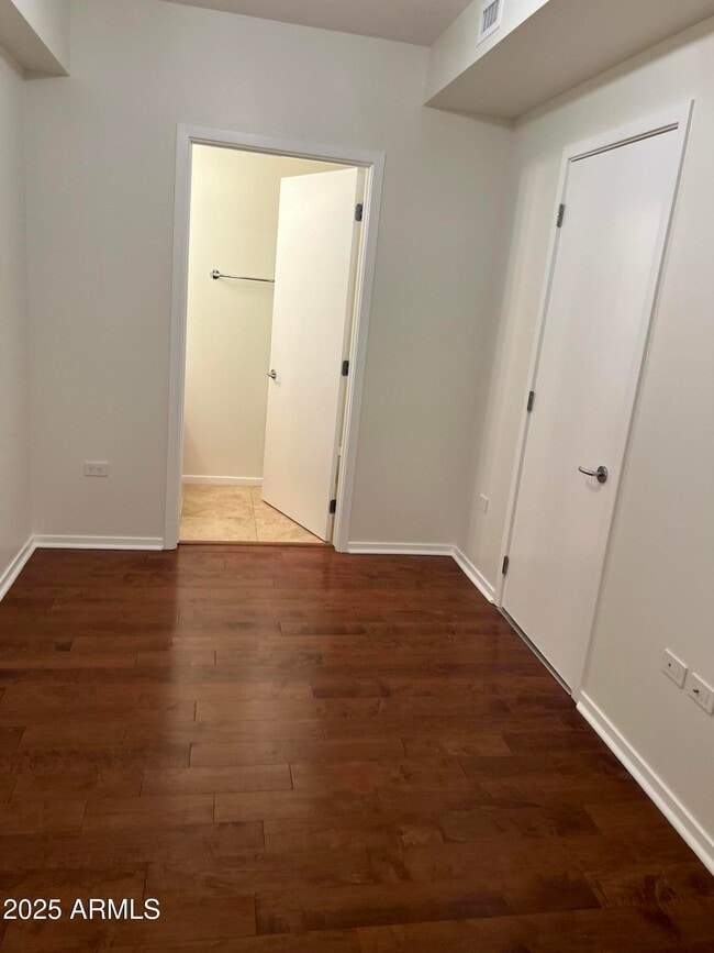 Foto del edificio - 7127 E Rancho Vista Dr
