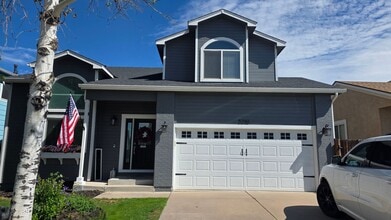 Building Photo - 5246 Balsam St