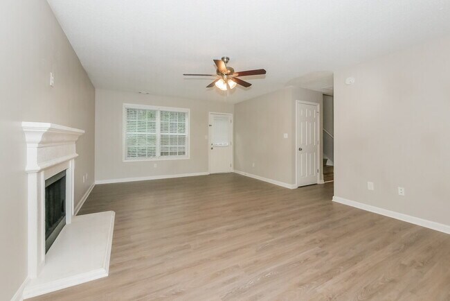 Building Photo - 4919 Wolfcreek View