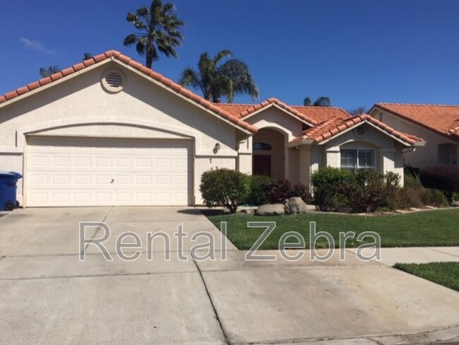 Building Photo - 731 Redwing Dr