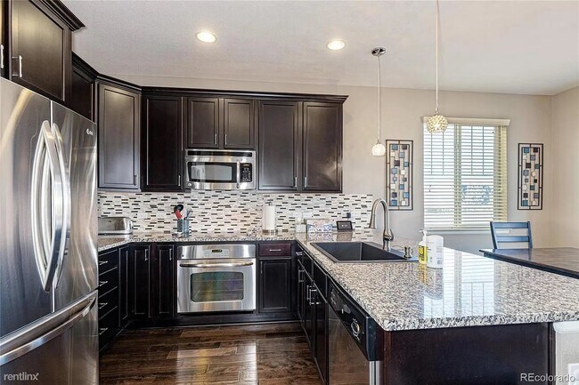 Foto del edificio - 5 br, 3 bath House - 13716 Worthington Place