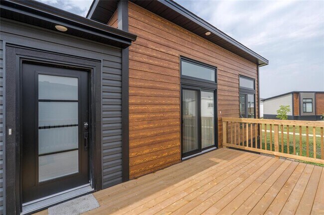 Photo du bâtiment - 136 Prairie Oak Dr