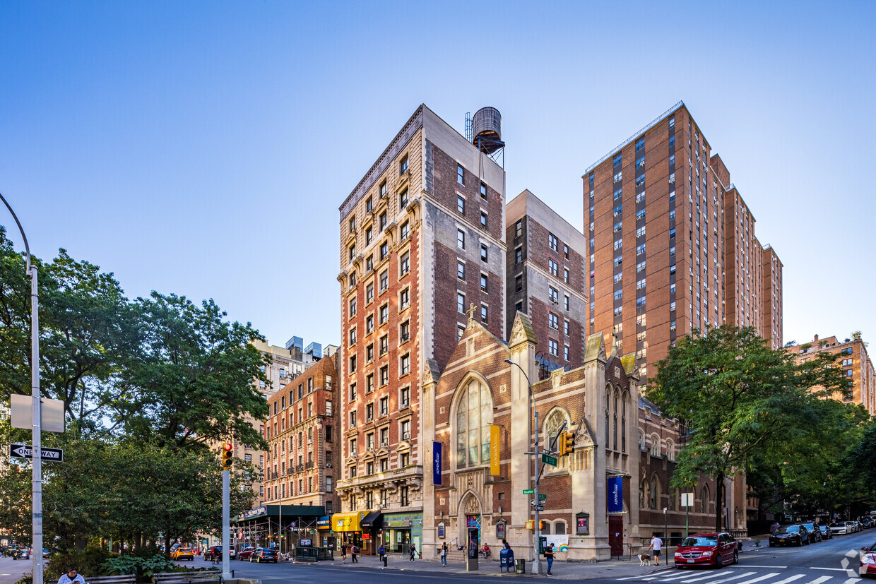 Foto del edificio - 210 West 94th Street