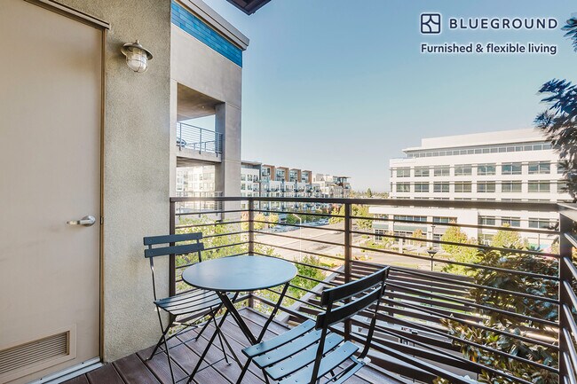Foto del edificio - 545 San Antonio Rd