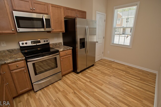 Building Photo - 107 Beacon Woods Dr