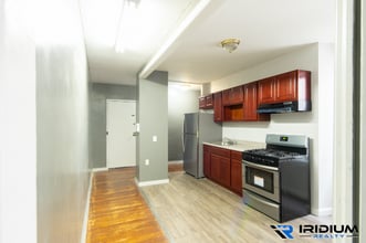 Building Photo - 354 Bergen Ave