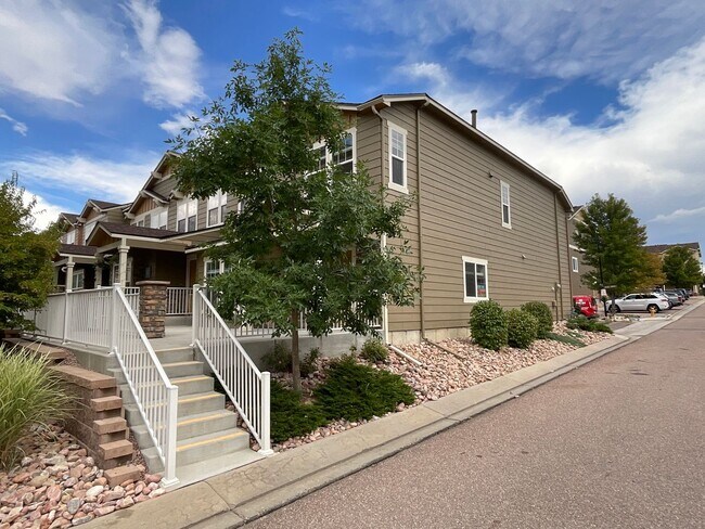 Foto del edificio - 3 Bedroom Townhome Available Near Dublin B...