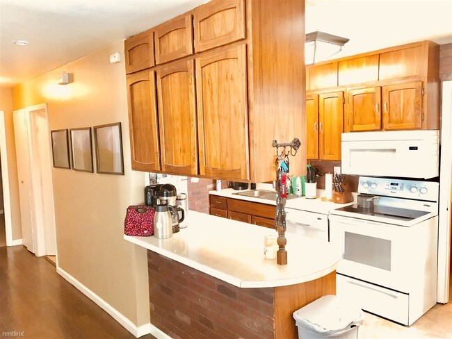 Building Photo - 4 br, 2 bath House - 1910 Carr Ave