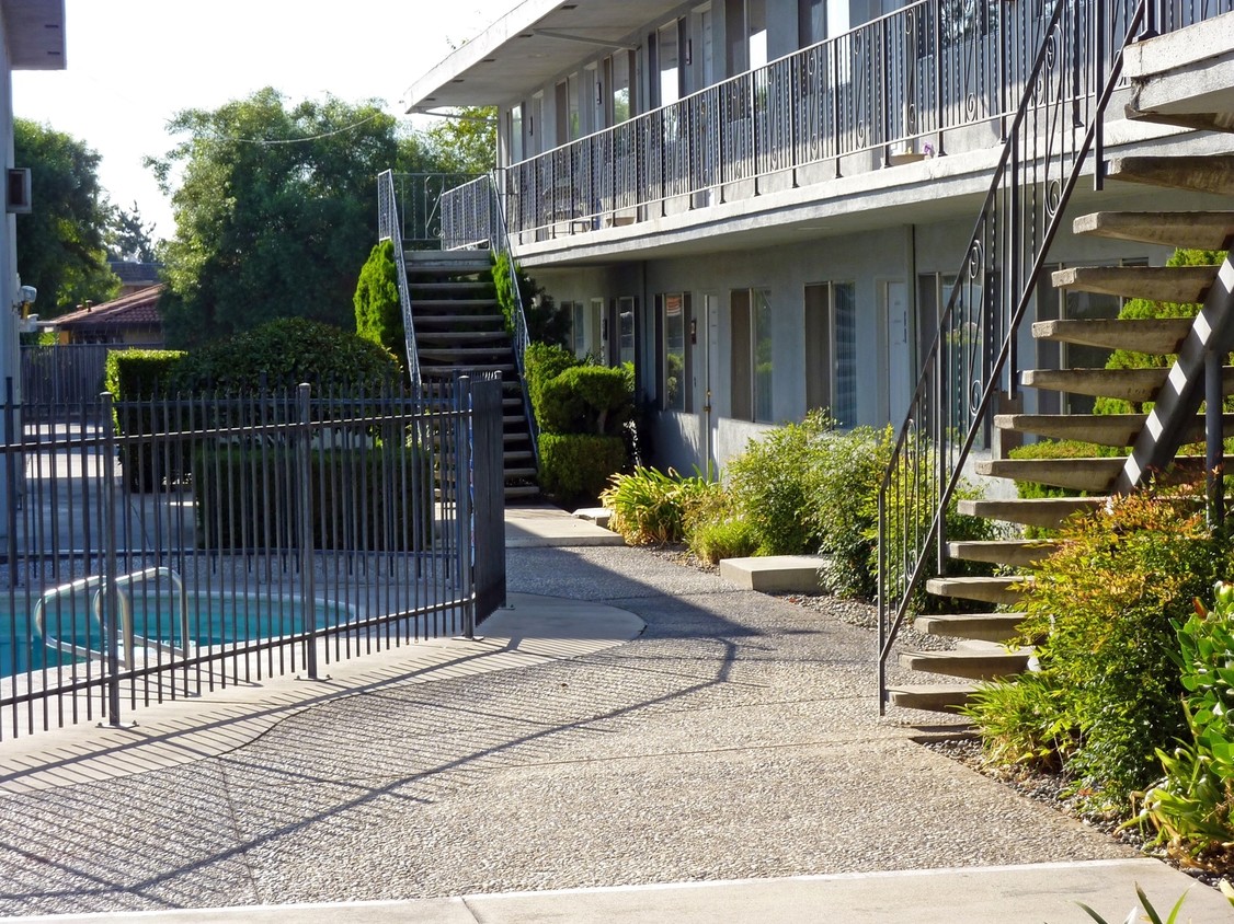 Foto principal - Plaza Garden Apartments