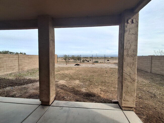 Foto del edificio - 1280 E Saddle Way