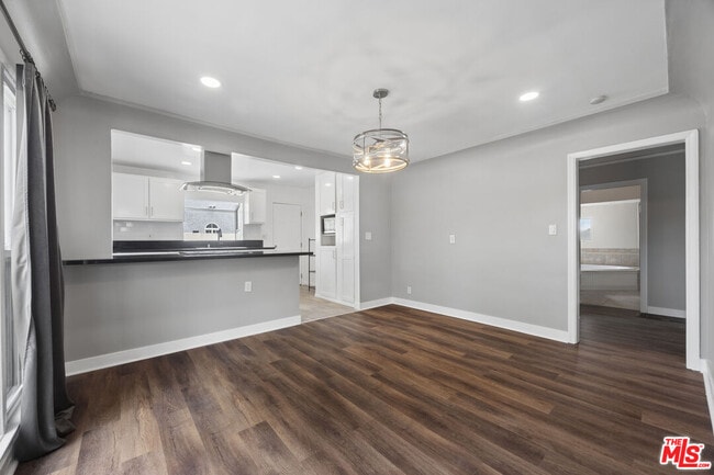 Foto del edificio - 2850 Potomac Ave