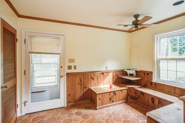 Foto del edificio - 1710 Milton Rd