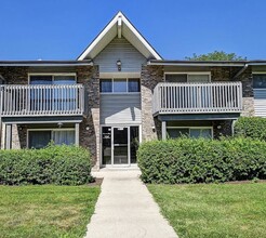 Building Photo - 16W543 Mockingbird Ln