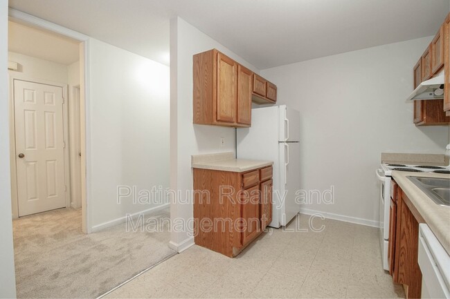 Building Photo - 299 Raleigh Dr