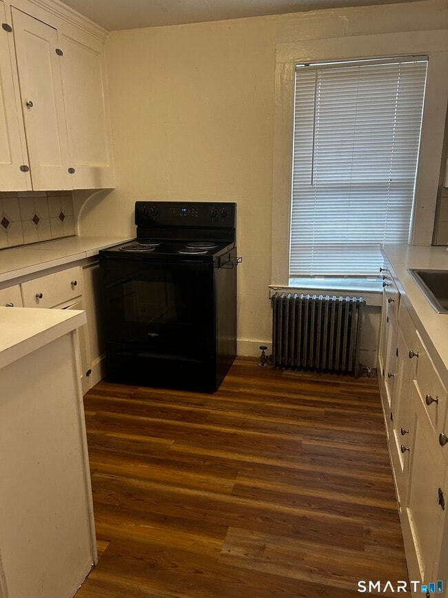 Foto del edificio - 18 Devine St