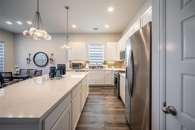 Building Photo - 13504 Cibolo Trace