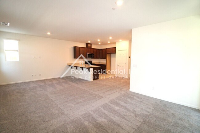 Foto del edificio - 3 br, 2.5 bath House - 5400 Honker Ct