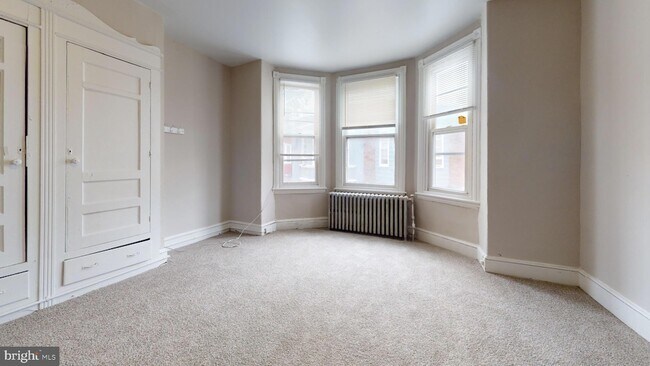 Foto del edificio - 1313 N Hobart St