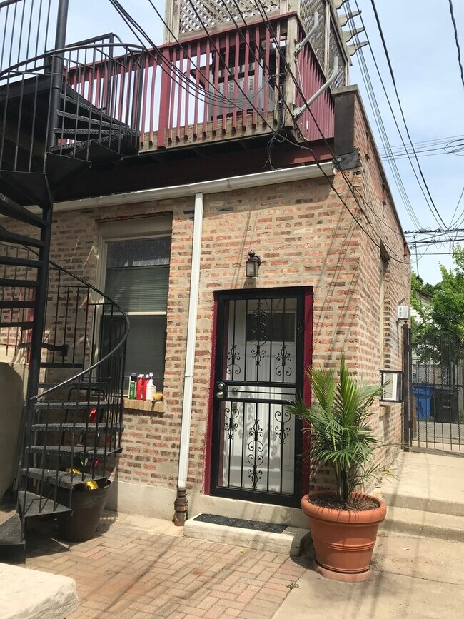 Foto del edificio - 815 S Bell Ave