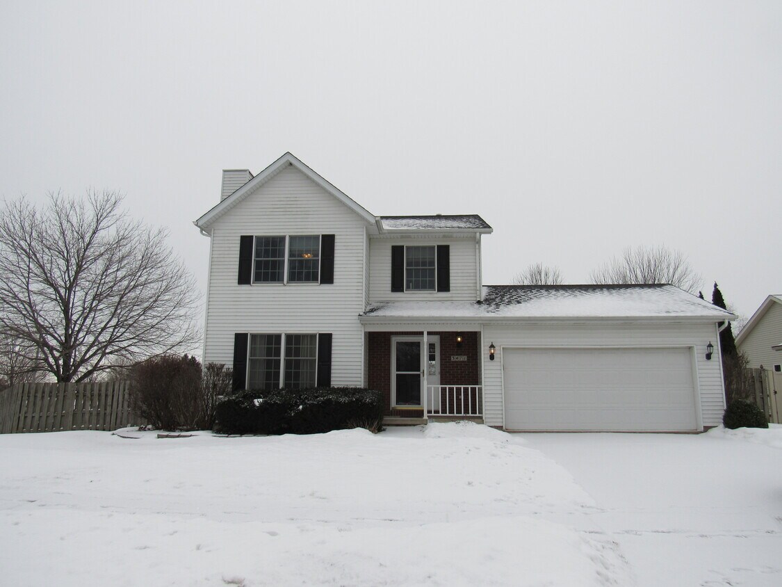 Foto principal - 3471 Crow Creek Rd