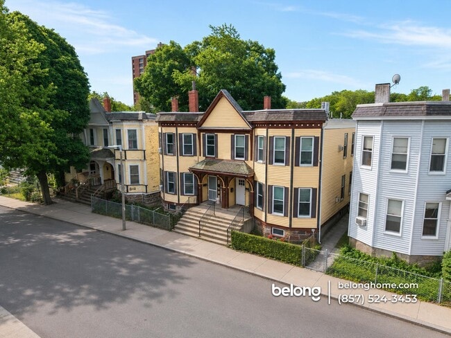 Building Photo - 40 Catawba St