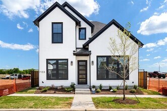 Building Photo - 7133 Farley St