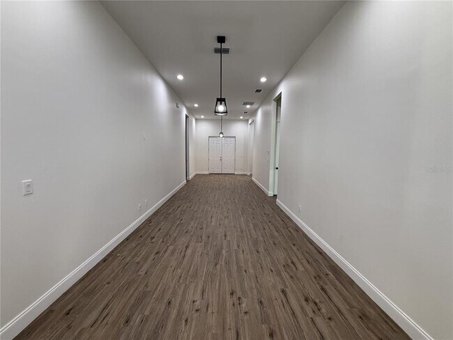 Foto del edificio - 14 S Forest St