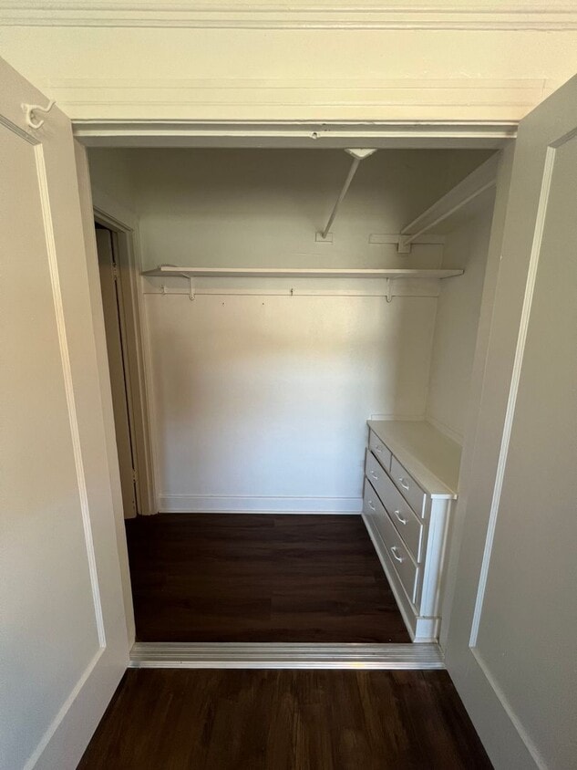 Building Photo - Studio Apartment Upstairs - White Pine Apartments