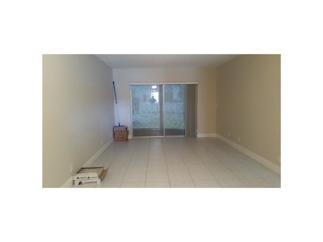Building Photo - 8004 Lagos de Campo Blvd