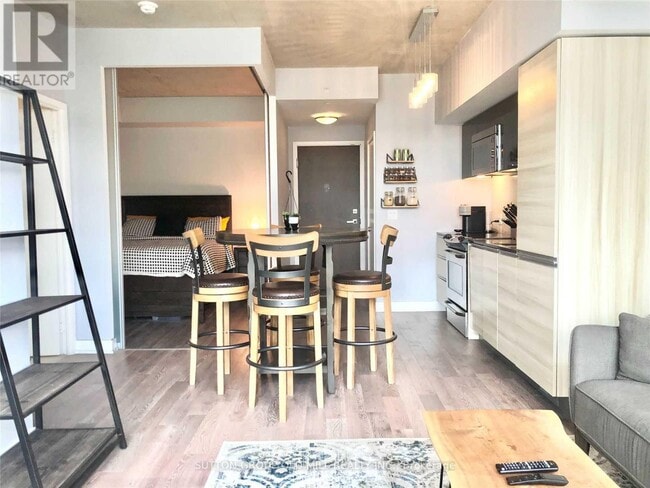 Building Photo - 1190 Dundas St E