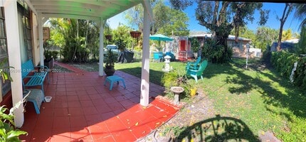 Building Photo - 2618 Lincoln St