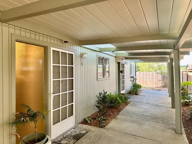 Photo - 2047 Montecito Ave Townhome