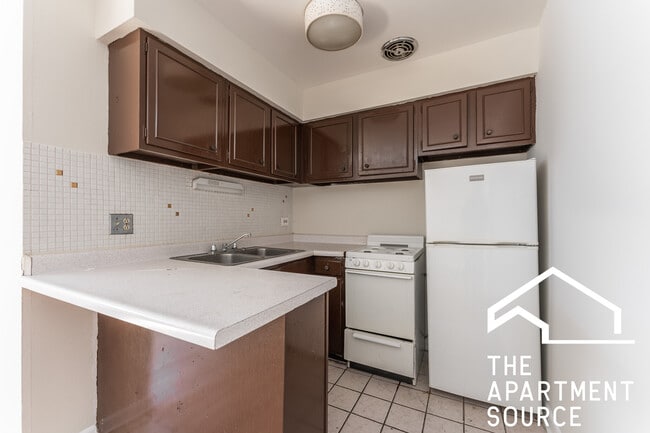 Building Photo - 6011 N Winthrop Ave