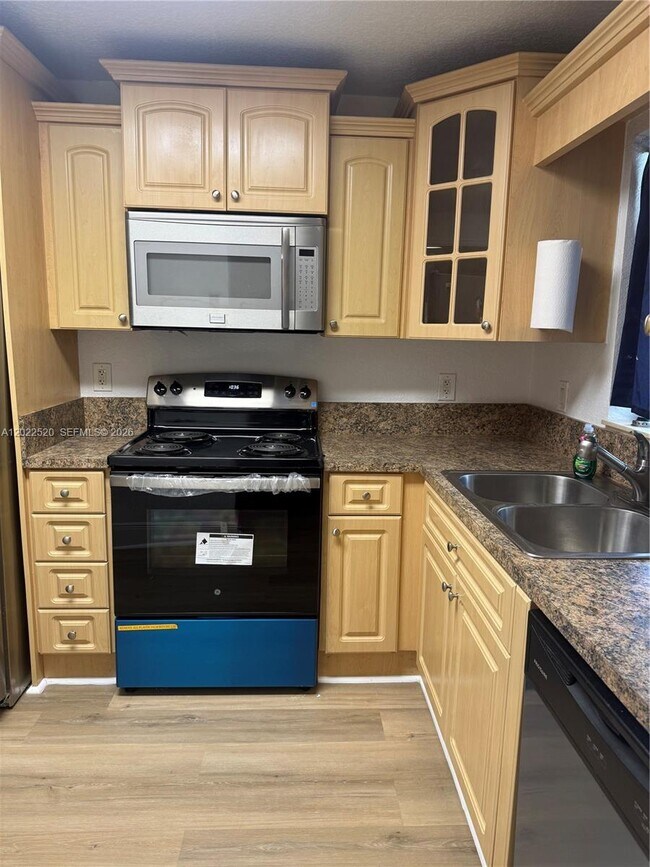Foto del edificio - 5080 SW 64th Ave