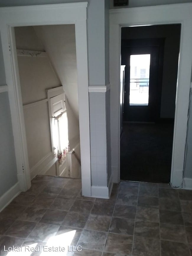 Building Photo - 3613 Cecilia Ave