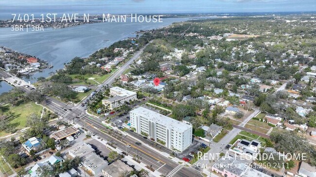 Building Photo - Stunning 3-Bedroom, 3-Bath Corner Single F...