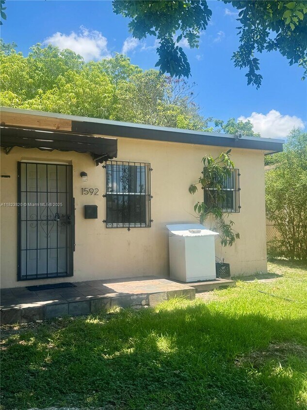 Foto principal - 1590 NW 56th St