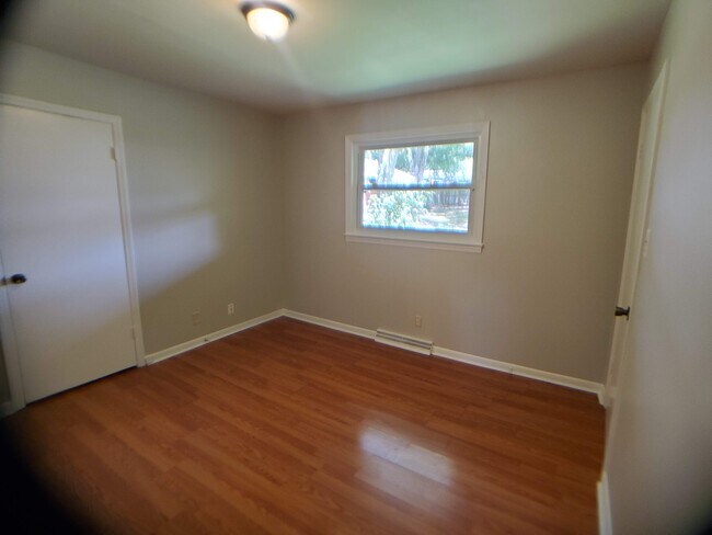 Segundo dormitorio - 1302 Hudson Avenue